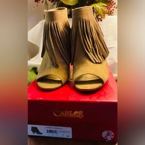 Carlos Santana Suede Fringe Peep Toe Heels size 7